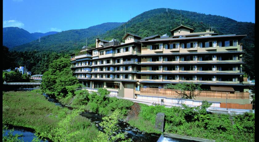 Фото 
Teine Station Hotel
