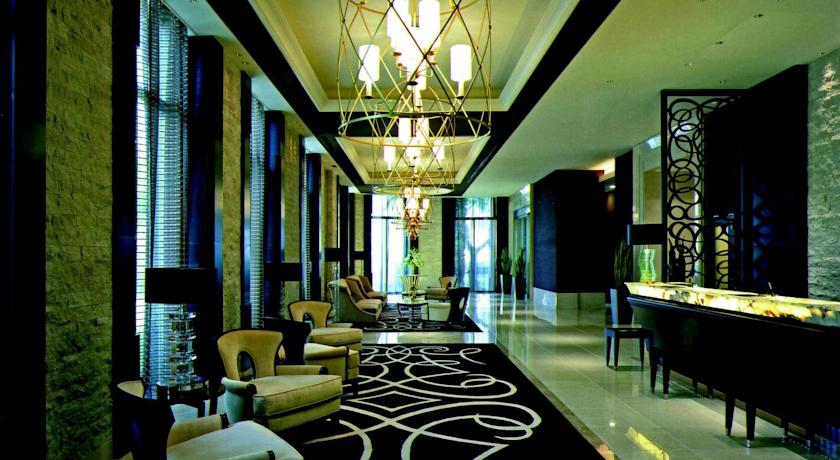 Фото 
Hakata Floral Inn Nakasu
