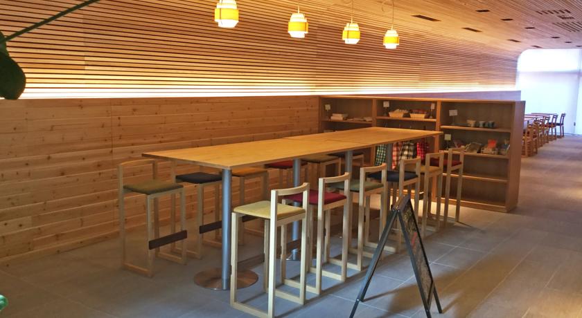 Фото 
Tonagi Hostel & Cafe
