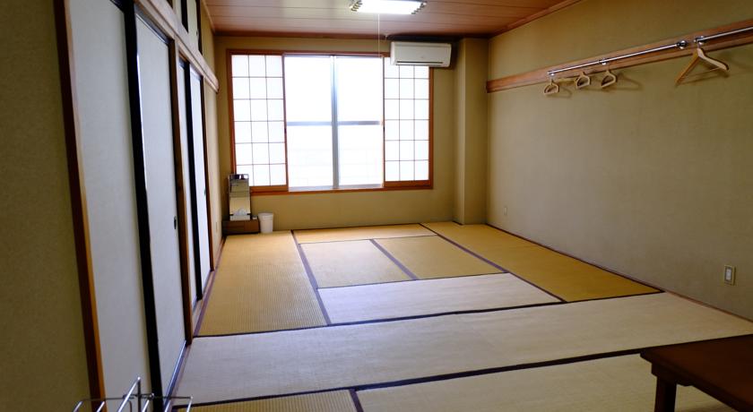 Фото 
Minshuku Shirakaba
