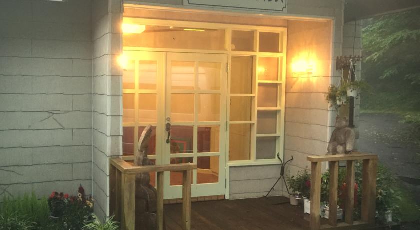 Фото 
Toyoko Inn Kanazawa-eki Higashi-guchi
