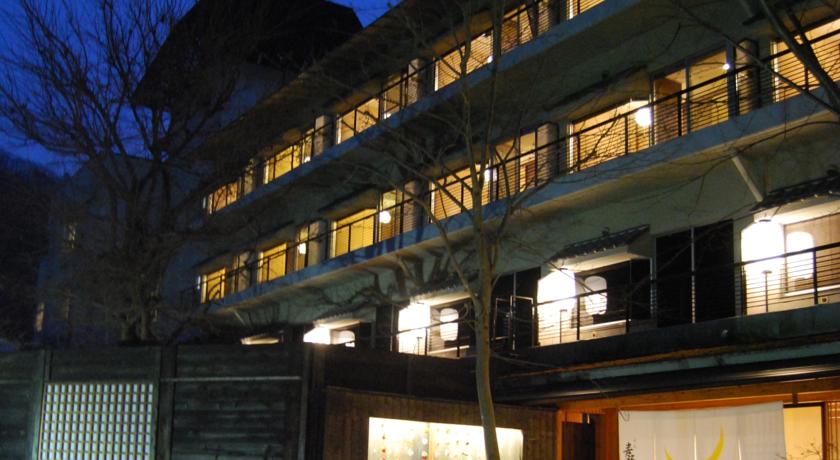 Фото 
Shaq Bighouse
