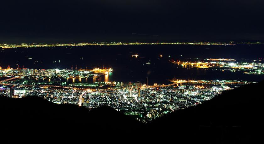 Фото 
Capsule Hotel The Ginza
