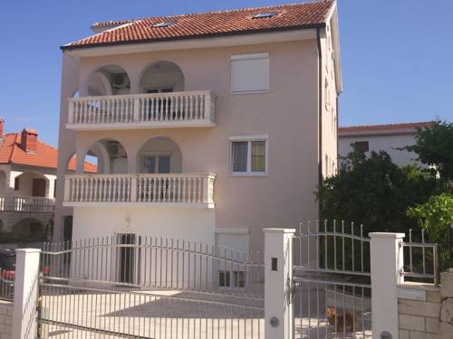 Фото 
Hotel Delfin
