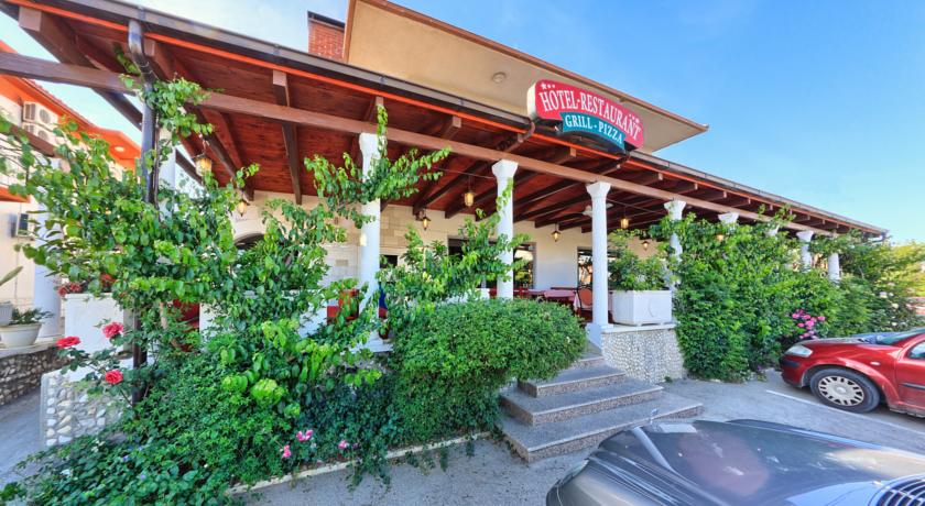 Фото 
Villa Triana
