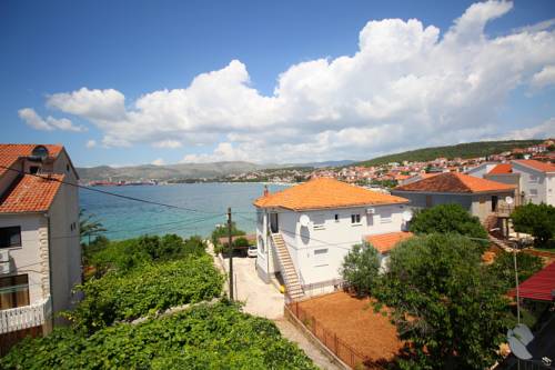 Фото 
Borelli Palace Deluxe Apartments
