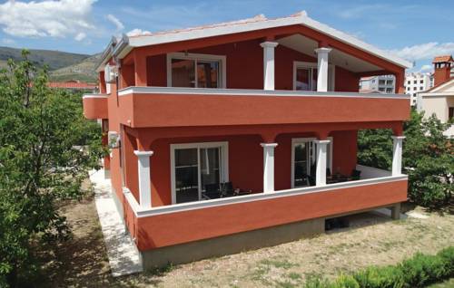 Фото 
Apartments Marina
