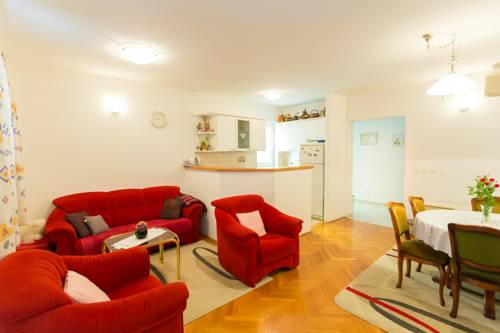 Фото 
Hotel Amfiteatar
