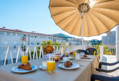 Фото 
Downtown Apartments Pula
