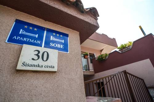 Фото 
Hotel Central
