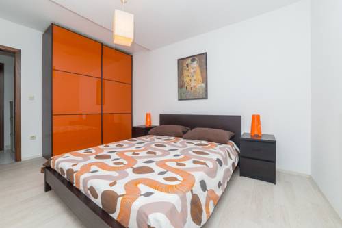 Фото 
The Loop Hotel
