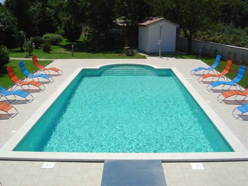 Фото 
Swanky Mint Hostel
