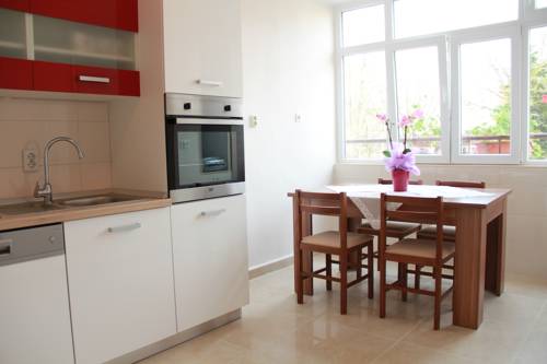 Фото 
Funk Lounge Hostel
