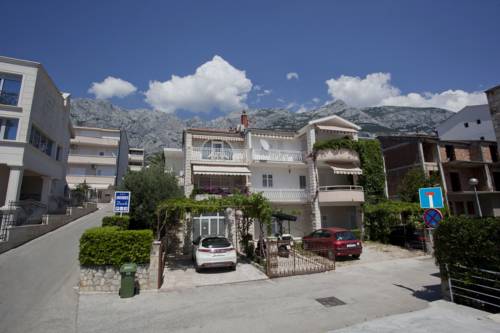 Фото 
Apartments Legend
