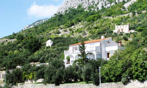 Фото 
Villas Rubin Apartments
