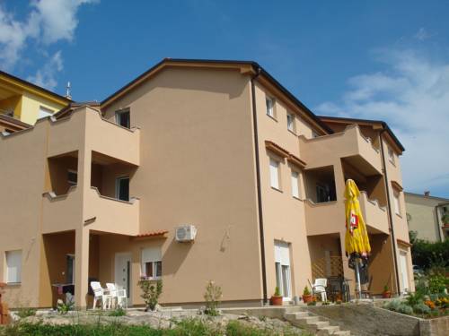 Фото 
Apartman Tina
