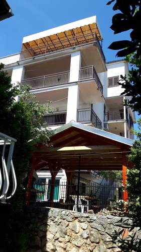 Фото 
Apartment Don Petra Katunarica VI
