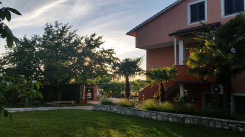 Фото 
Apartment Split-Podstrana
