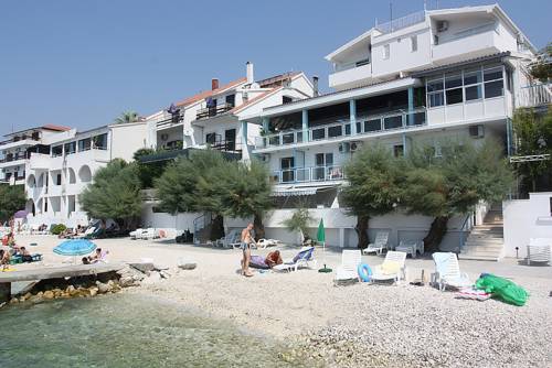 Фото 
Vladimira Nazora Apartment
