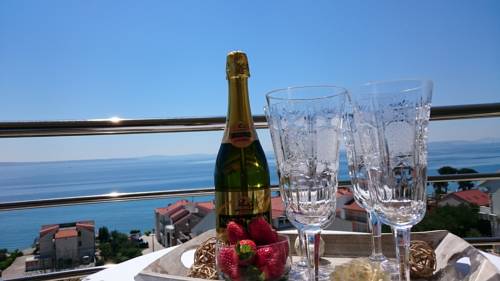 Фото 
Apartments Katarina
