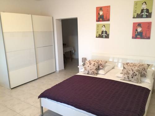 Фото 
B&B Gymnasium
