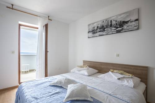 Фото 
Apartment Boni
