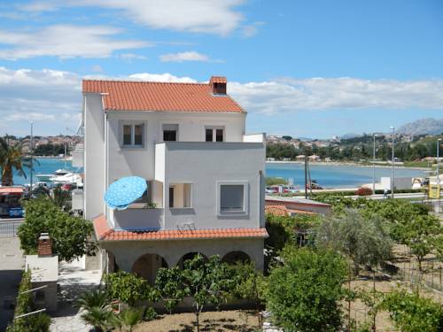 Фото 
Apartment Spacious & Seaview
