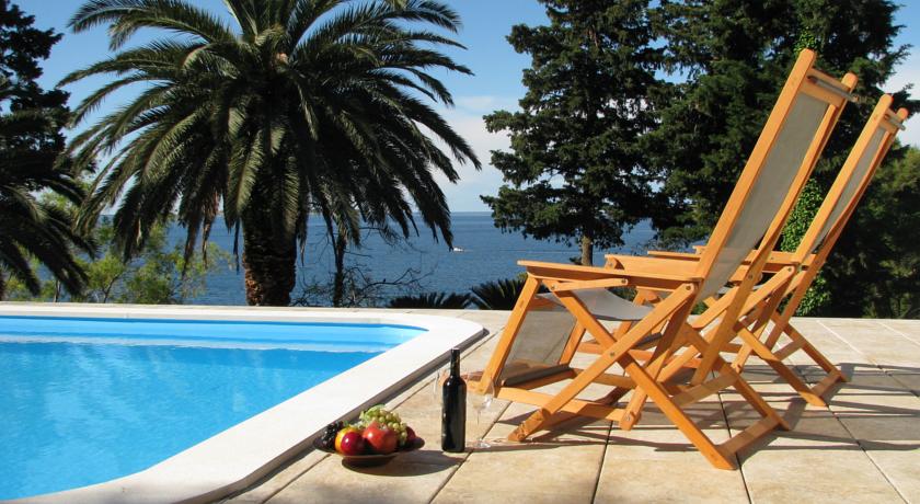 Фото 
Studio Apartments Fancy
