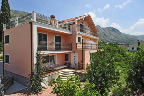 Фото 
Apartment Stefani
