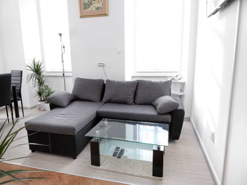 
Apartment Near the Lakes
