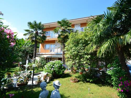 Фото 
Admiral Hotel
