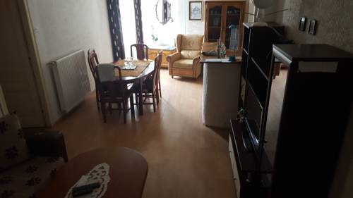 Фото 
Hotel Badamdar
