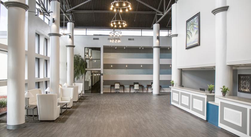 Фото 
Wyndham Santa Monica At The Pier
