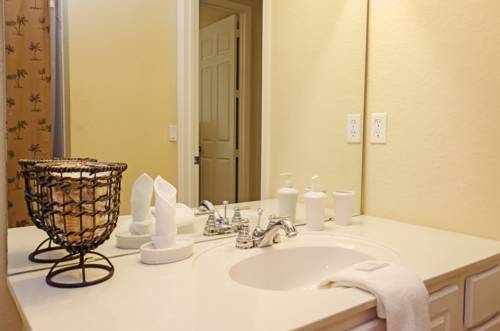 Фото 
DoubleTree Suites by Hilton Santa Monica
