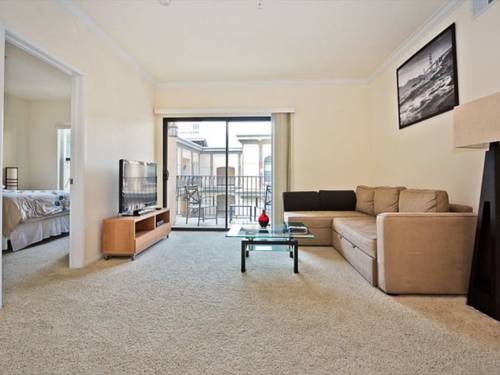 Фото 
New York Marriott Marquis
