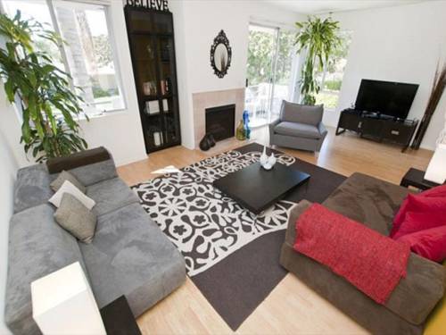 Фото 
Ramada New York Eastside
