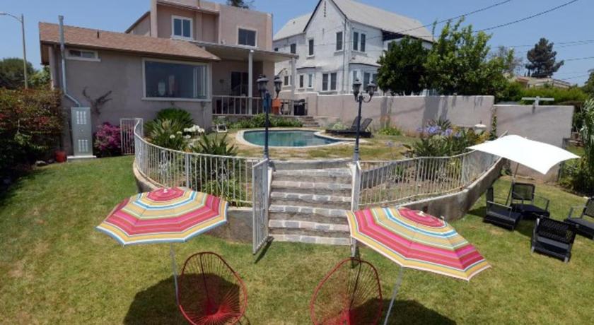 Фото 
Bridgestreet at Beekman Towers
