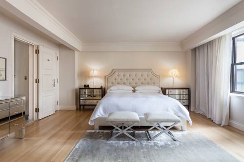 Фото 
New Point Miami Beach Apartments
