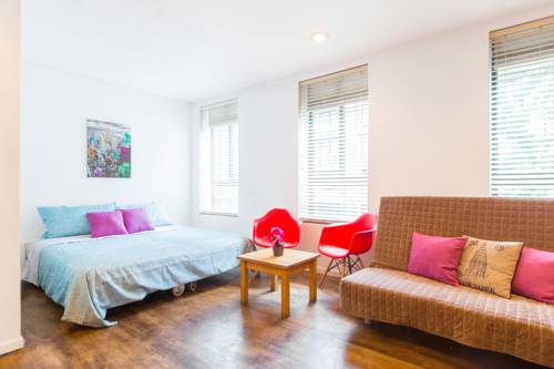 Фото 
Essex House Hotel
