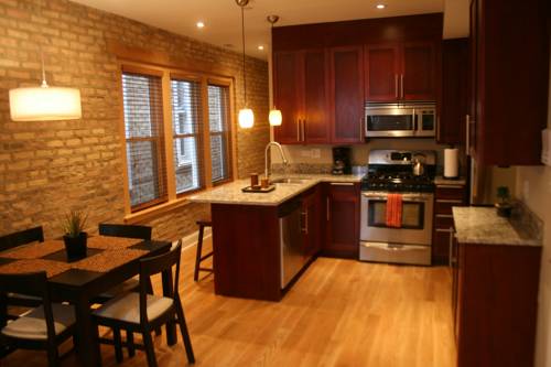 Фото 
Oaks Marina & Tower Lux Condos
