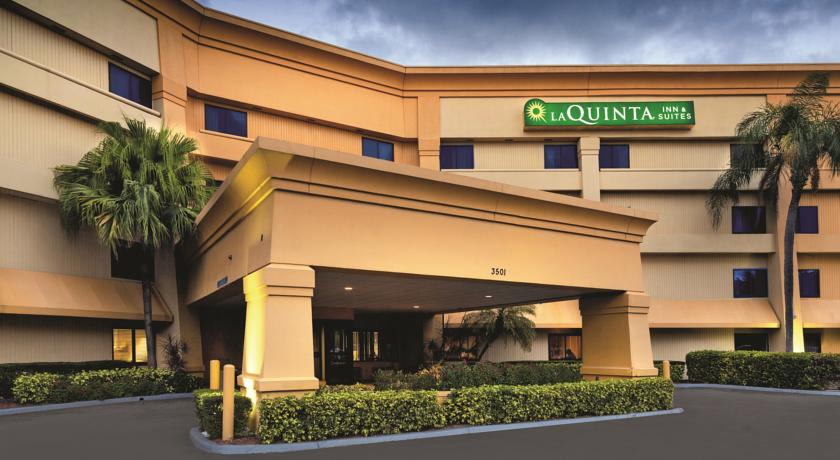 Фото 
Fisher Island Seaside Villas
