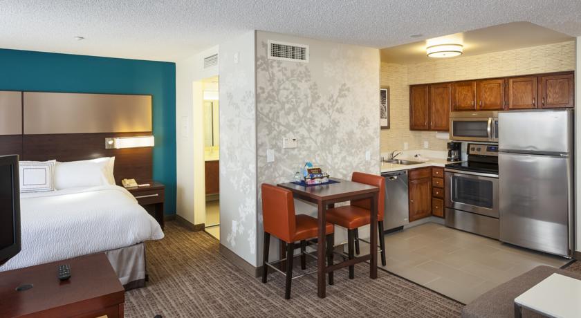 Фото 
Georgetown Hill Inn
