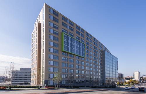 Фото 
One-Bedroom Apartment on Arch Street 5D
