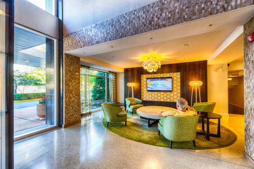 Фото 
Embassy Suites Boston at Logan Airport
