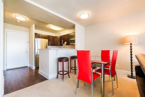 Фото 
Encore Bed and Breakfast
