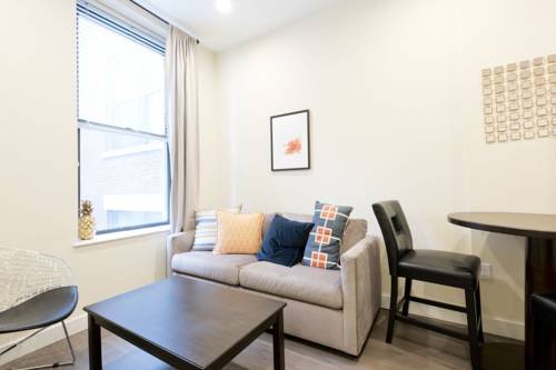 Фото 
Oasis Hotel
