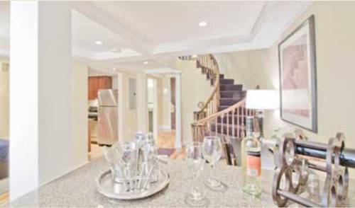 Фото 
Blue Seas Courtyard
