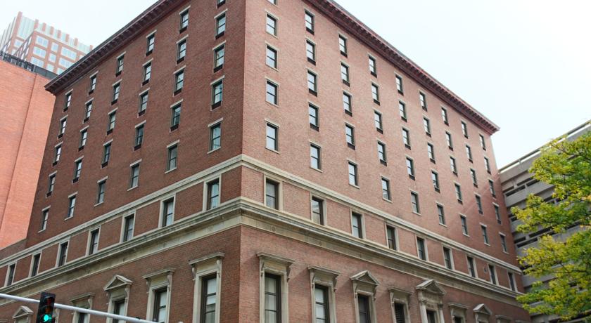 Фото 
Ft. Lauderdale Beach Resort Hotel
