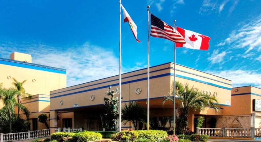 Фото 
Hotel 1000
