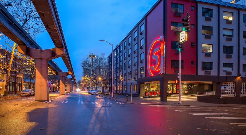 
onefinestay – Williamsburg private homes
